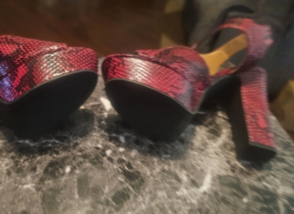JESSICA SIMPSON NAENIA ANKLE  PLATFORM RED & BLACK SIZE 7 HEELS - Picture 7 of 7